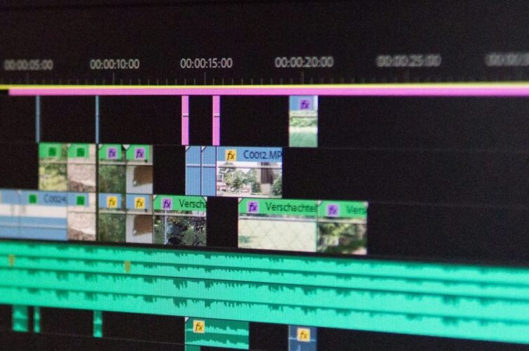 Artykuł pokazuje, jak wykorzystać wideo produktowe w dropshippingu bez dużego budżetu, używając narzędzi do pobierania (yt downloader MP4) i kompresji (compress...